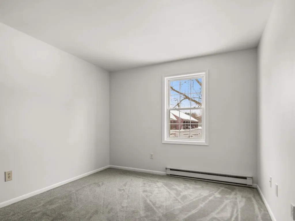 127 N Twin Oaks Terrace South Burlington VT 05403