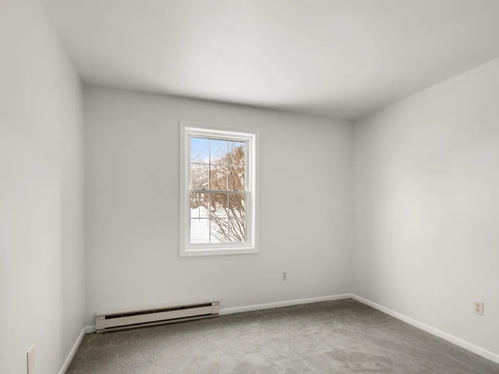 127 N Twin Oaks Terrace South Burlington VT 05403