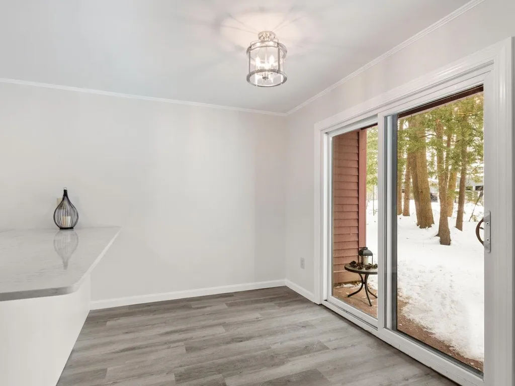 127 N Twin Oaks Terrace South Burlington VT 05403