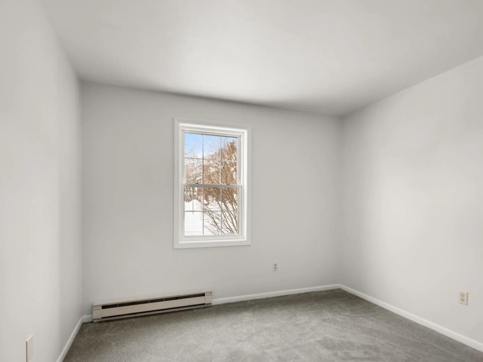 127 N Twin Oaks Terrace South Burlington VT 05403