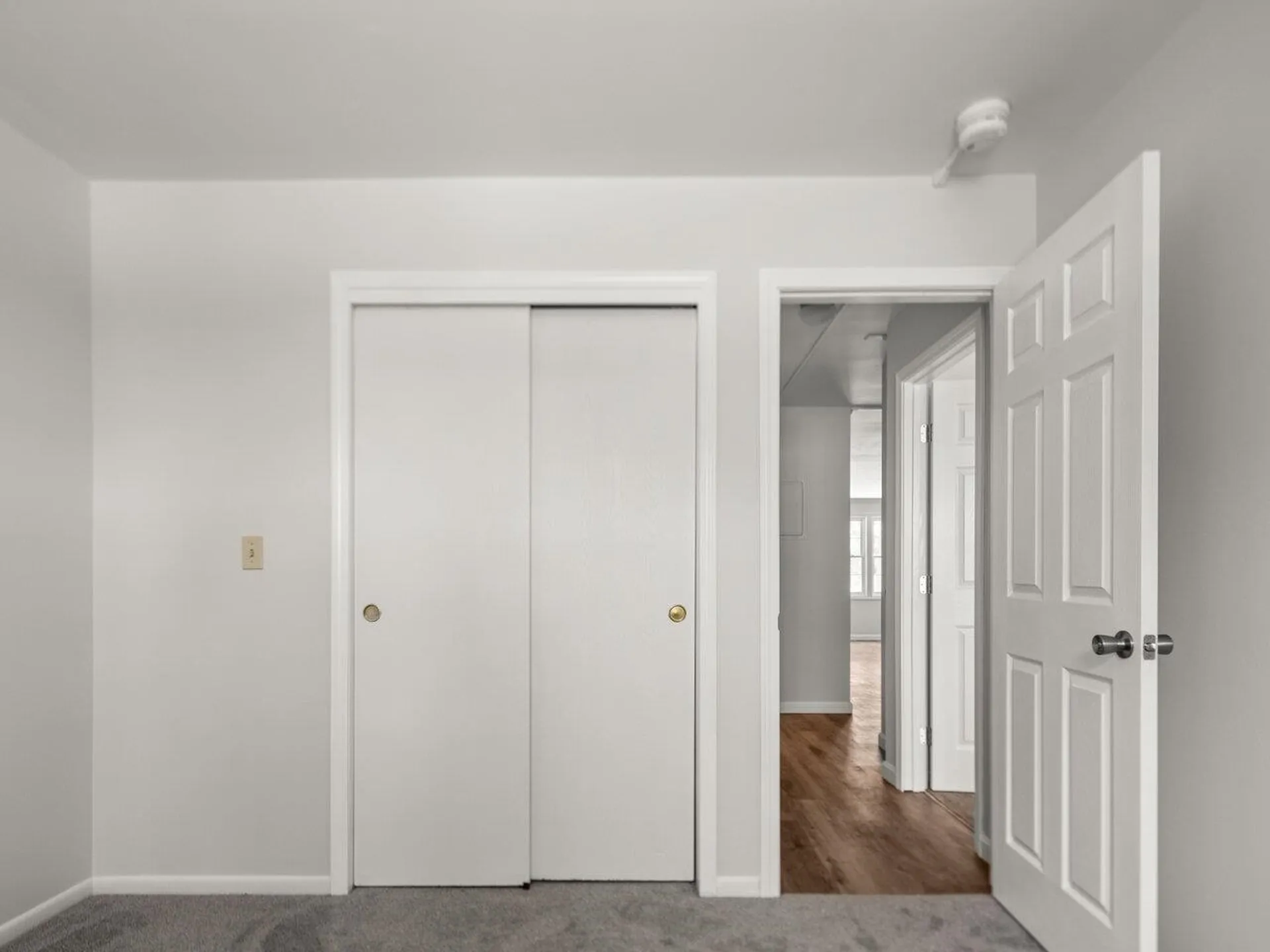 127 N Twin Oaks Terrace South Burlington VT 05403