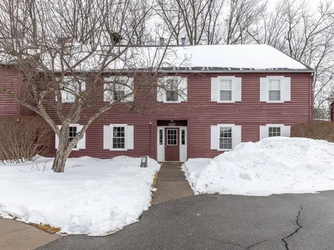 127 N Twin Oaks Terrace South Burlington VT 05403