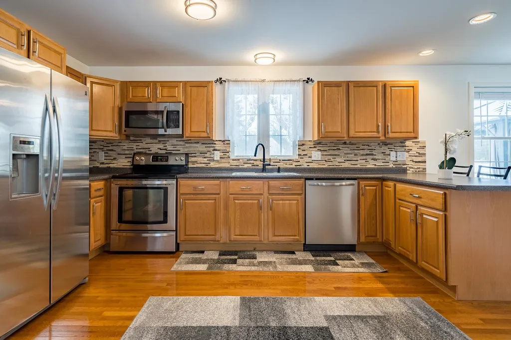 8 Fessenden Lane Weare NH 03281