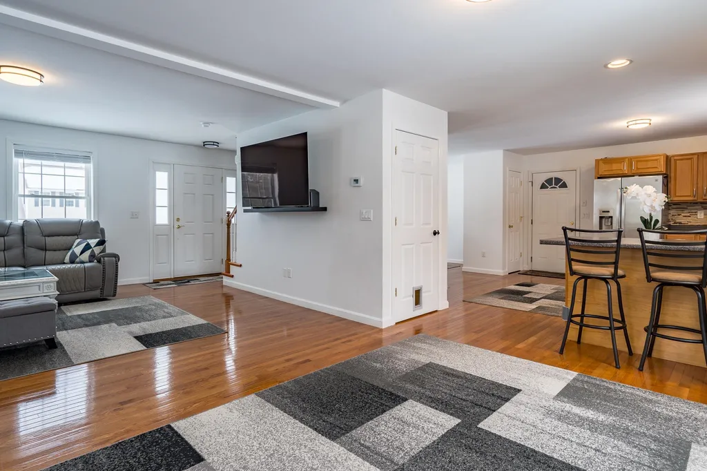 8 Fessenden Lane Weare NH 03281