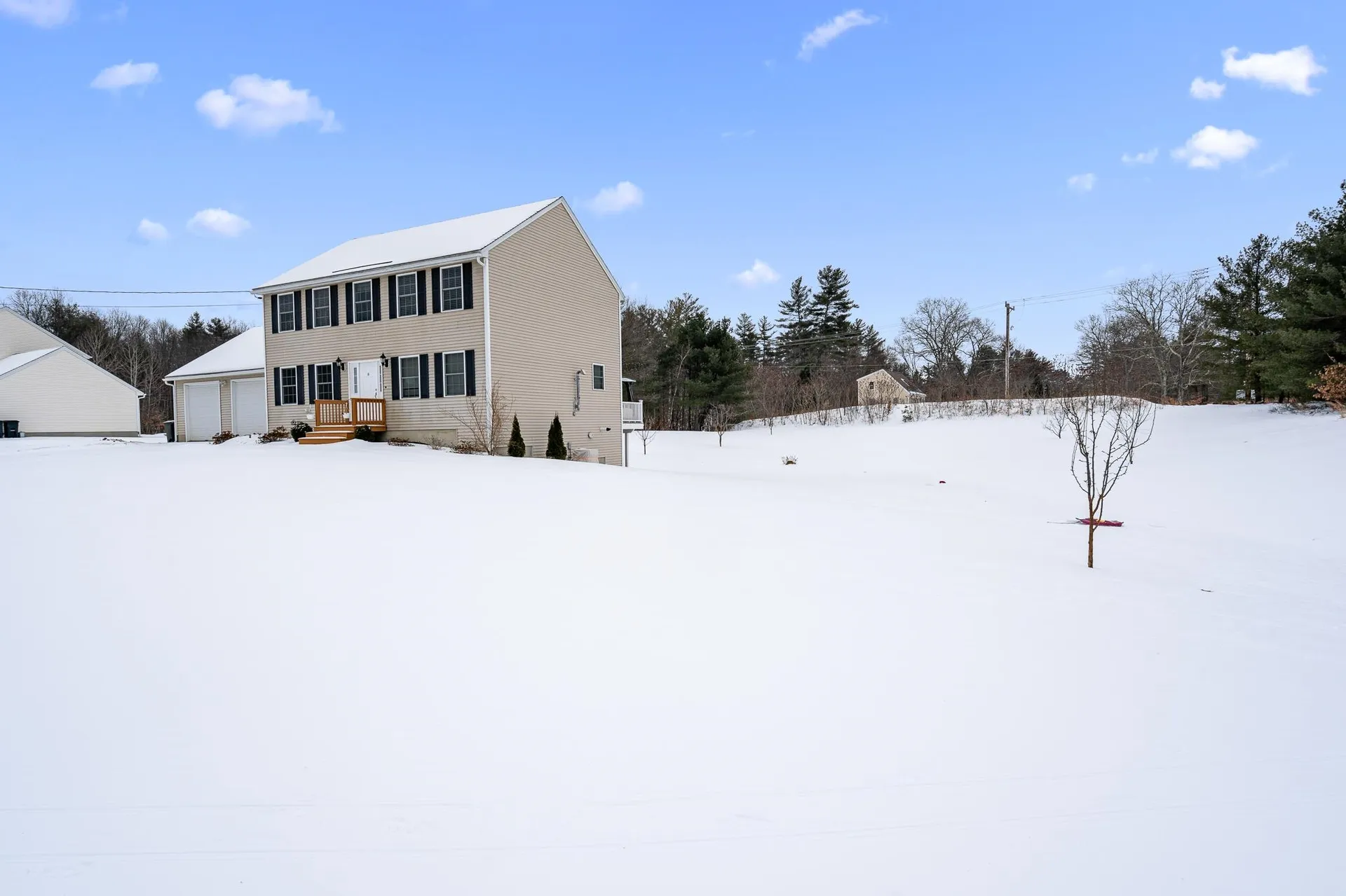 8 Fessenden Lane Weare NH 03281