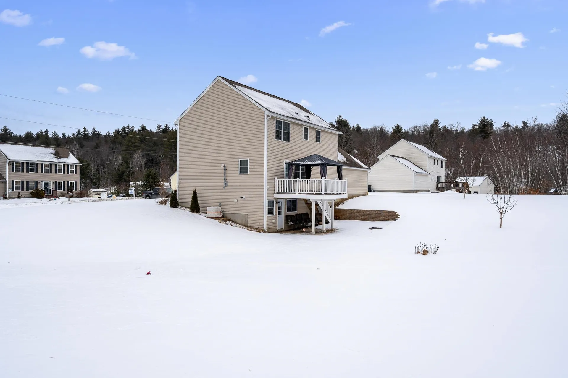 8 Fessenden Lane Weare NH 03281