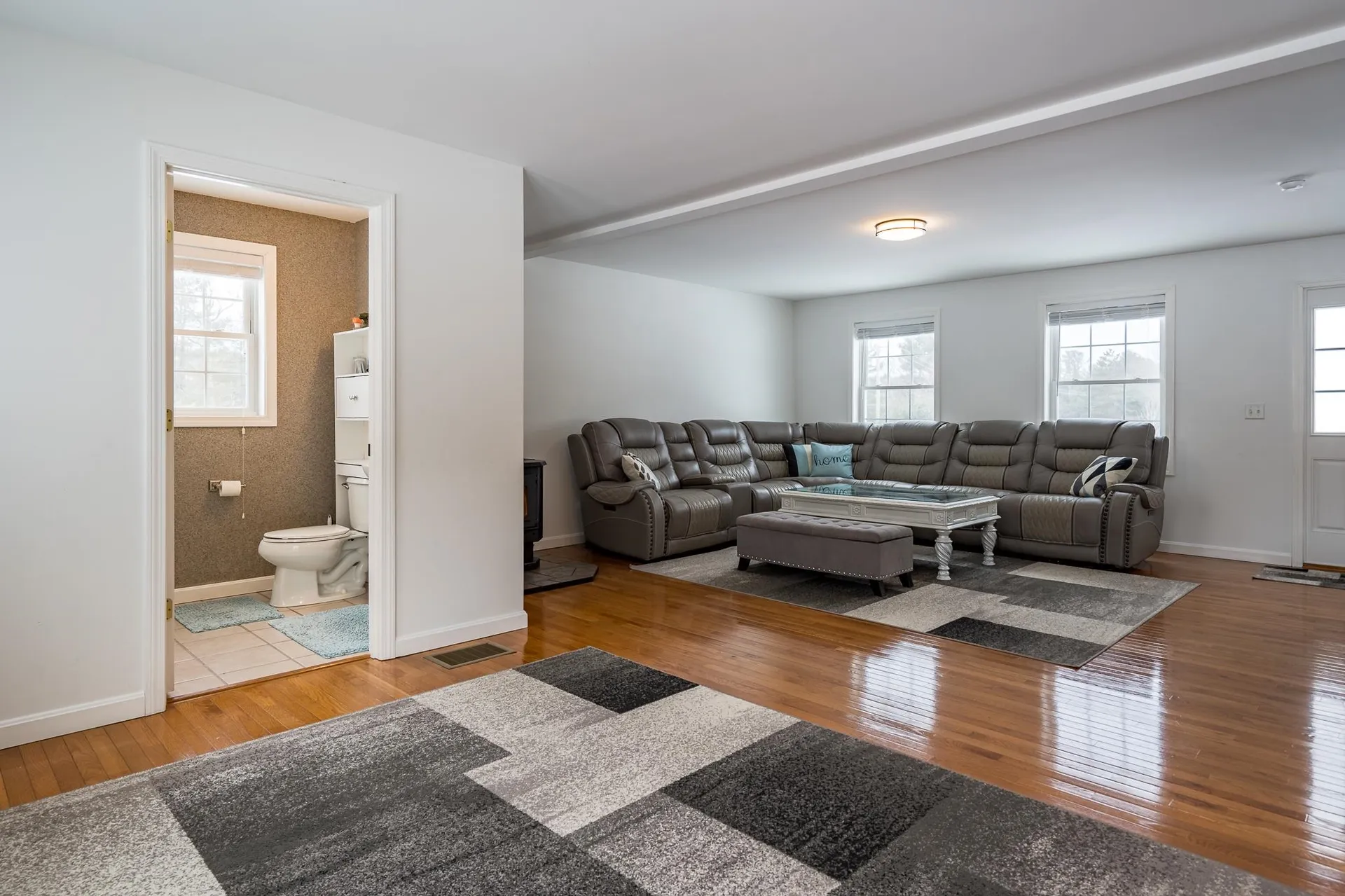 8 Fessenden Lane Weare NH 03281