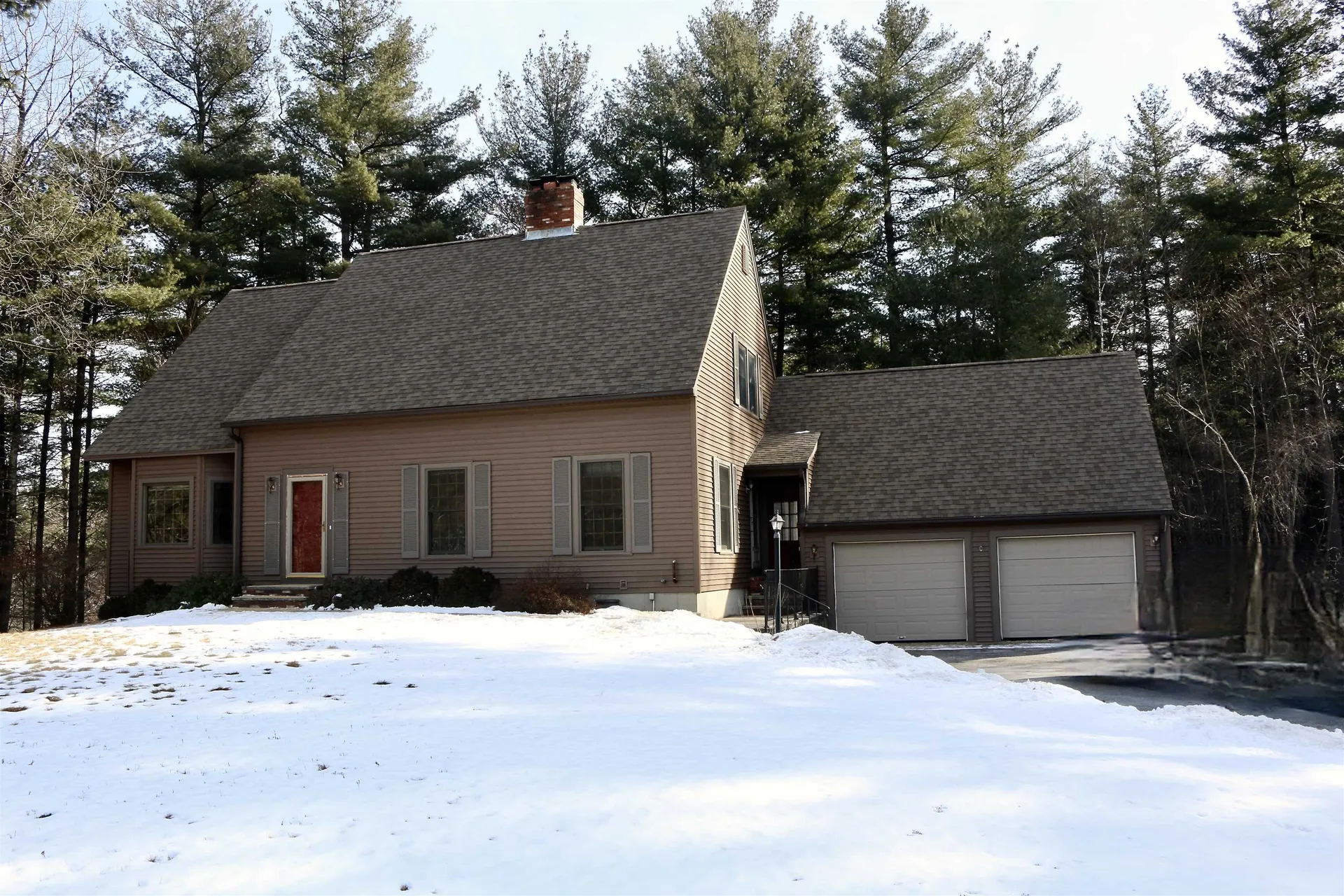 12 Woodland Drive Sandown NH 03873