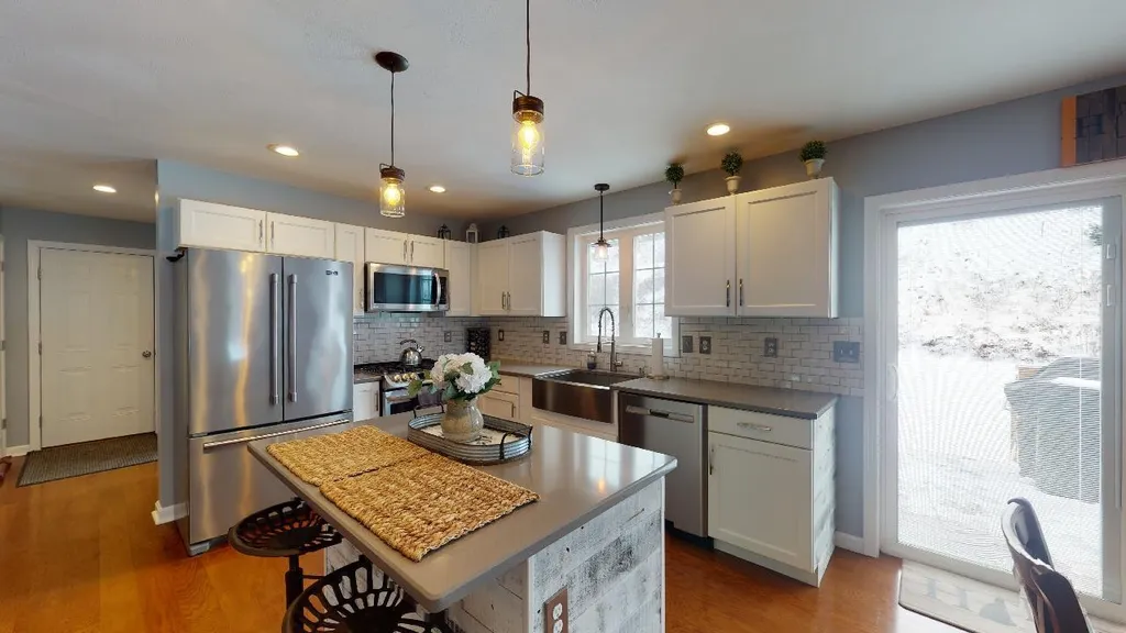 14 Richfield Way Wilton NH 03086