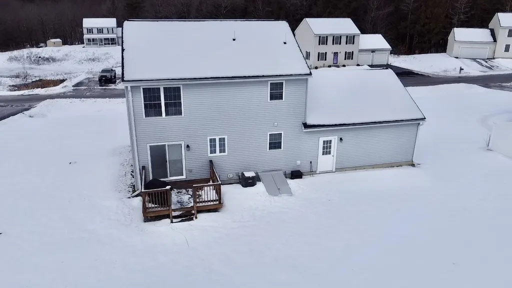 14 Richfield Way Wilton NH 03086