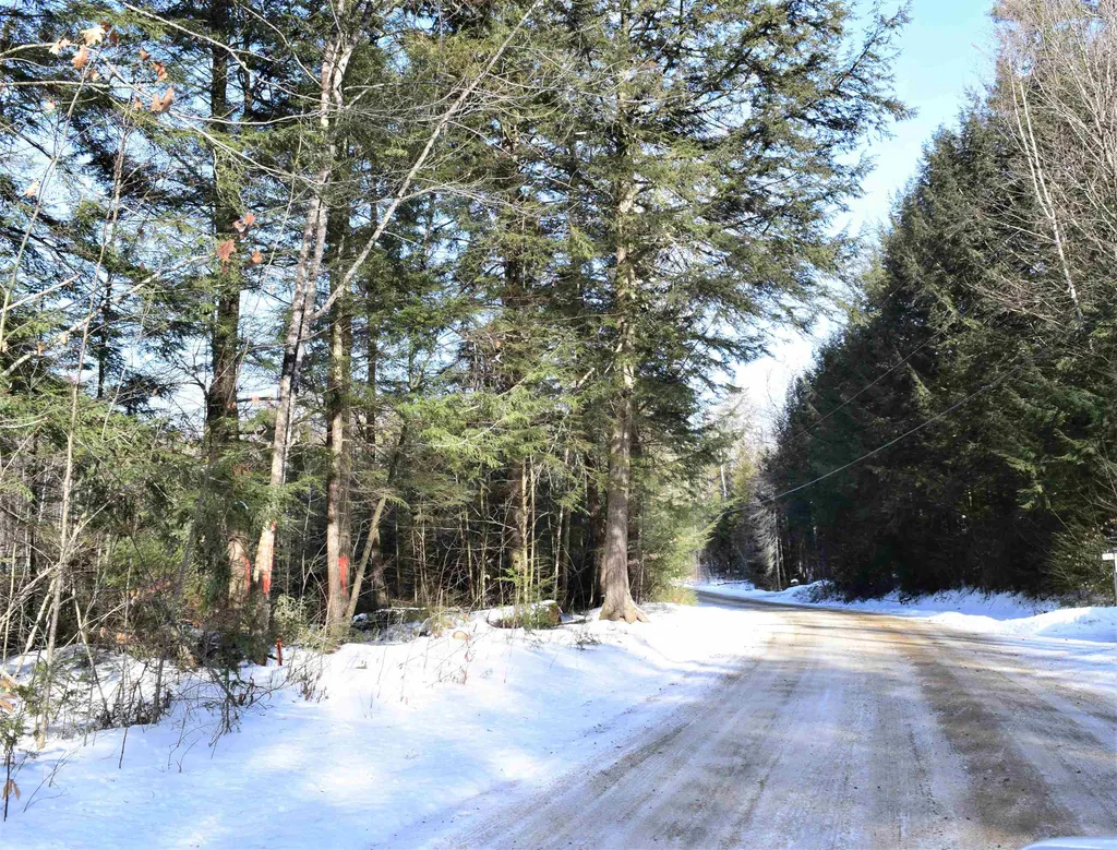 Carr Road Haverhill NH 03765
