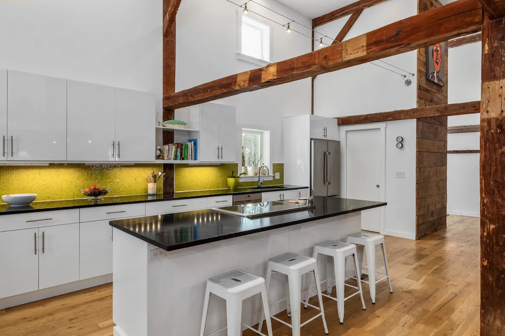 425 Wallis Road Rye NH 03870