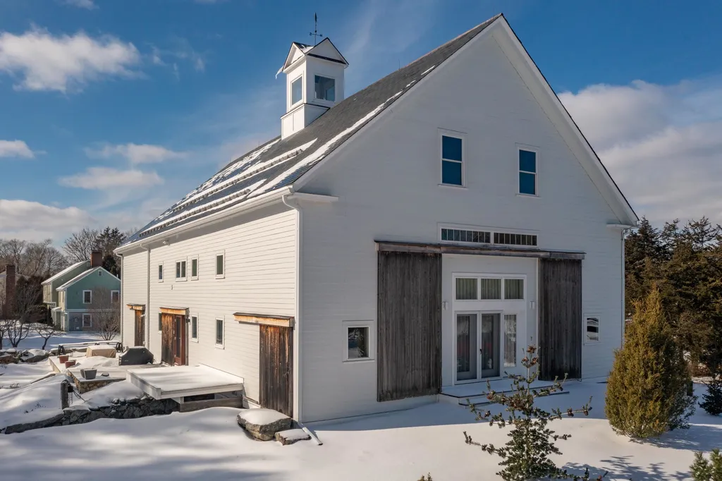 425 Wallis Road Rye NH 03870