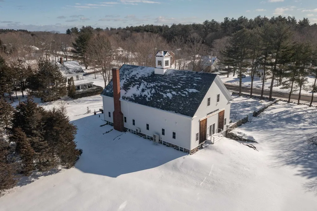 425 Wallis Road Rye NH 03870