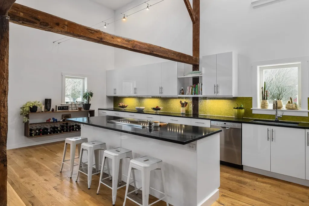 425 Wallis Road Rye NH 03870