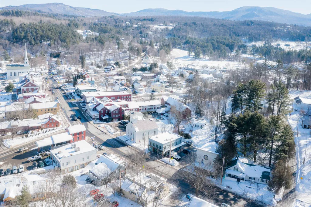 51 South Main Street Stowe VT 05672