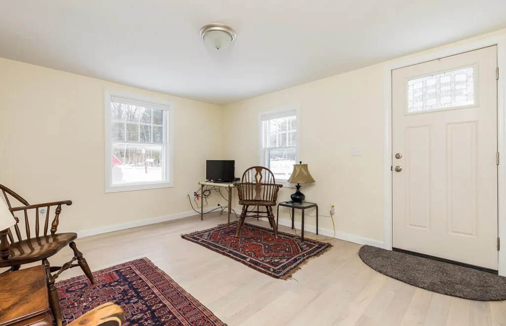 10 Beech Hill Road Exeter NH 03833