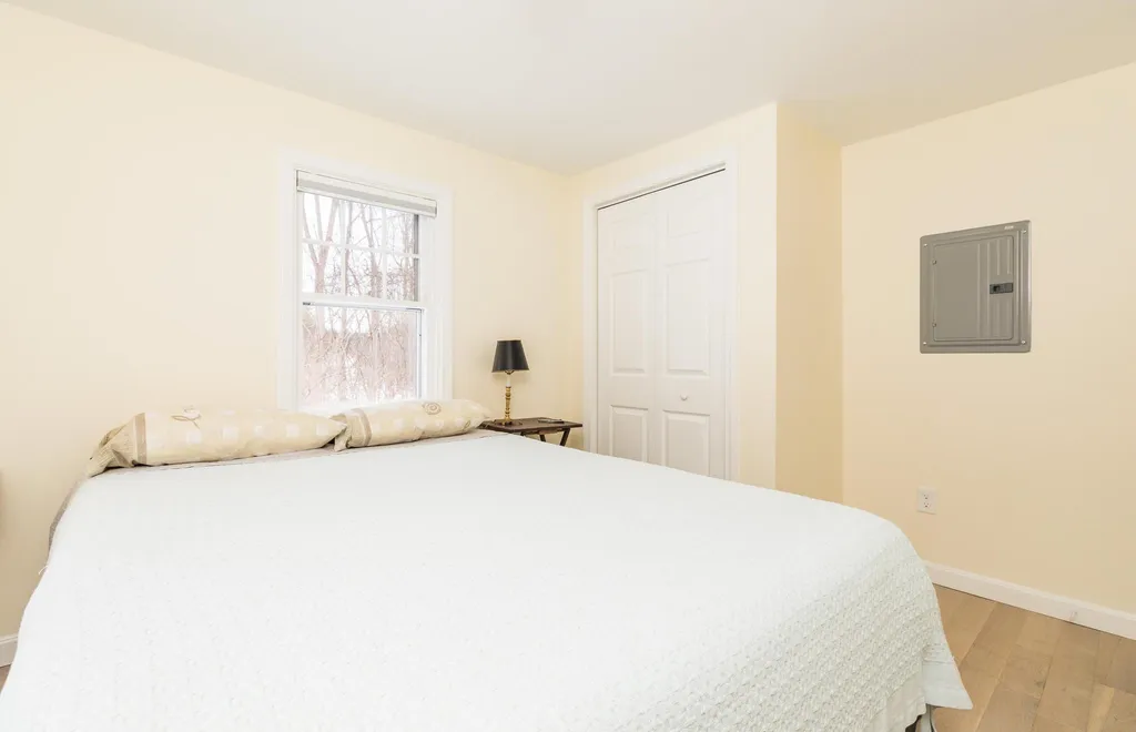 10 Beech Hill Road Exeter NH 03833