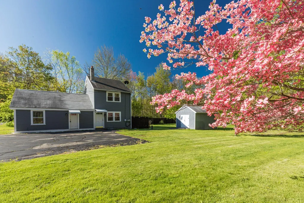 10 Beech Hill Road Exeter NH 03833