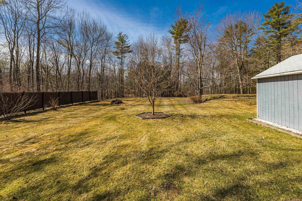 10 Beech Hill Road Exeter NH 03833