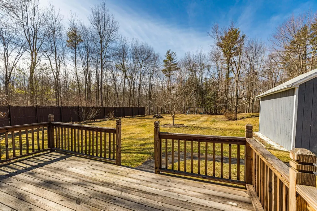 10 Beech Hill Road Exeter NH 03833