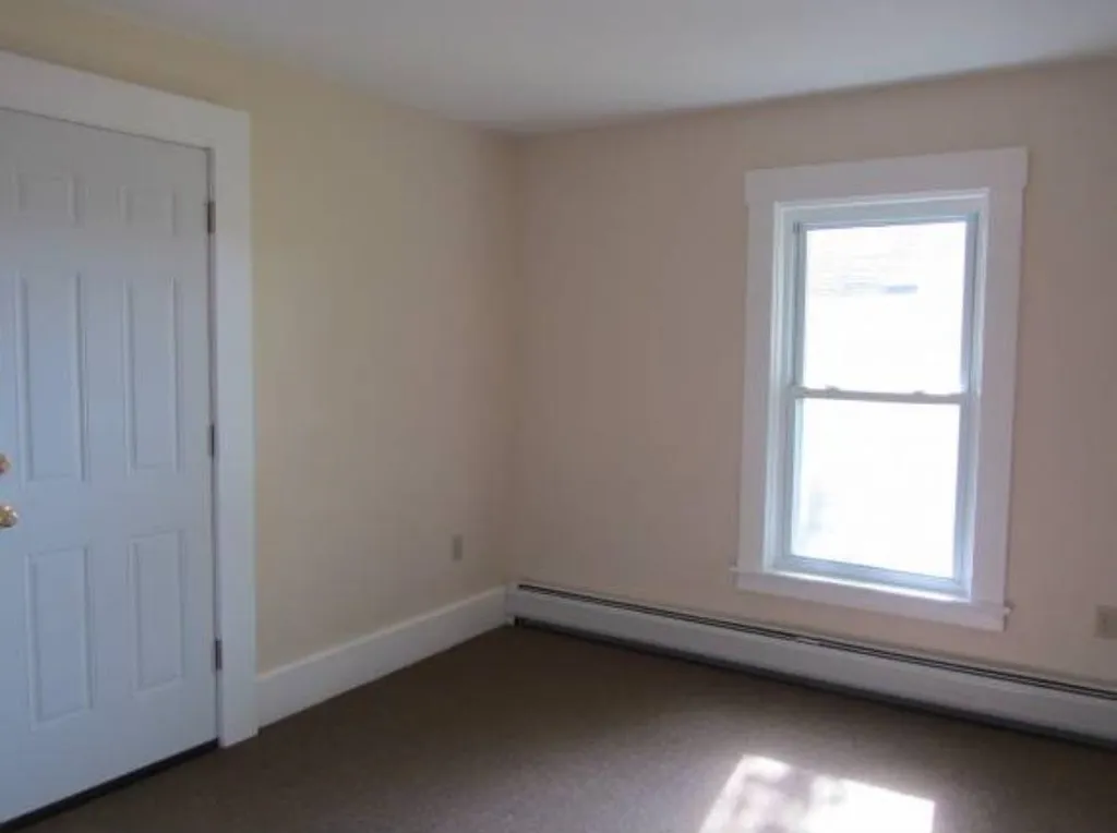 84 Carpenter Street Keene NH 03431