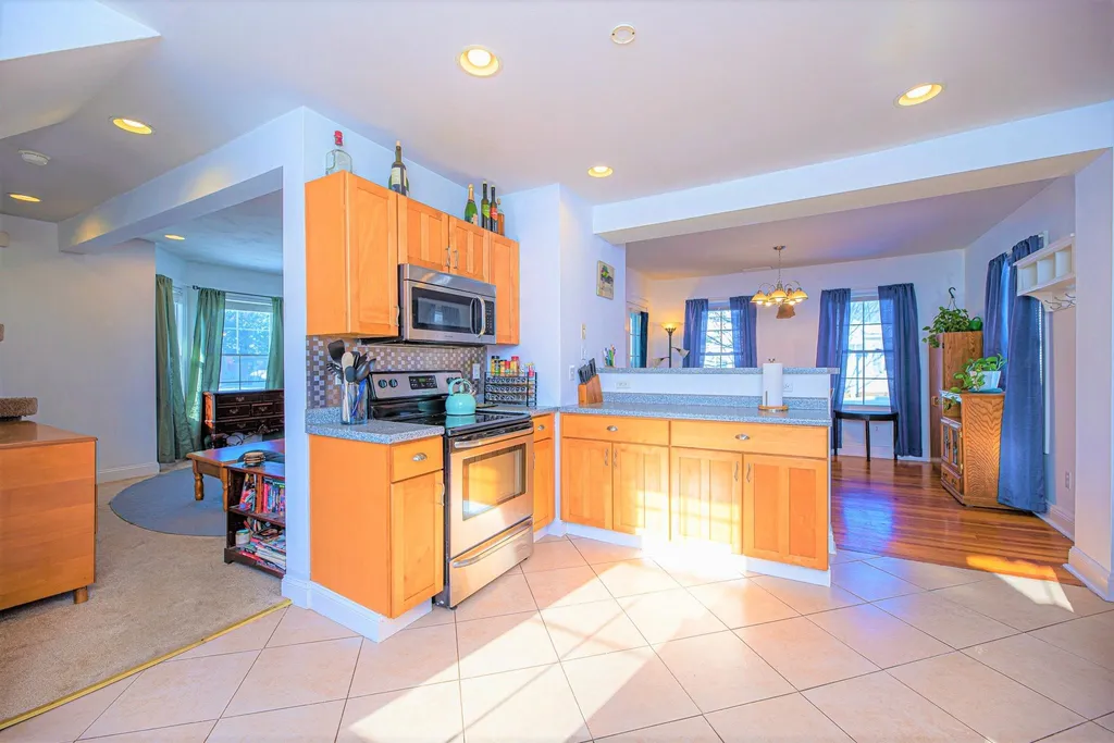 320 High Street Somersworth NH 03878