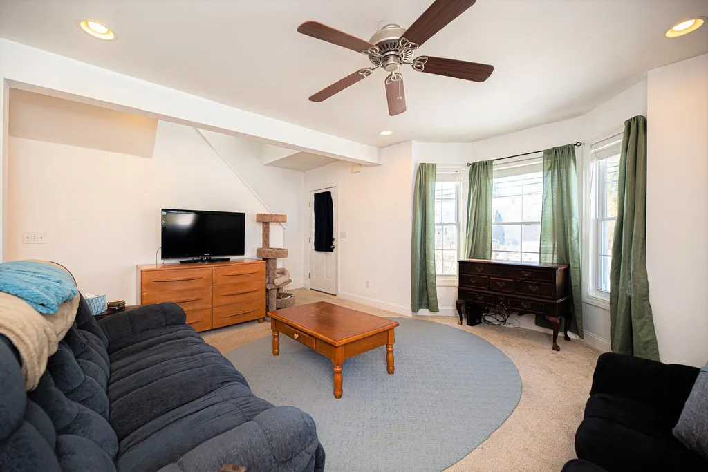 320 High Street Somersworth NH 03878