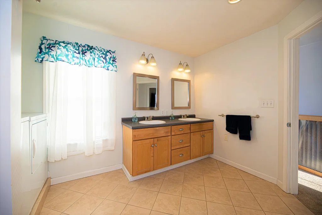 320 High Street Somersworth NH 03878