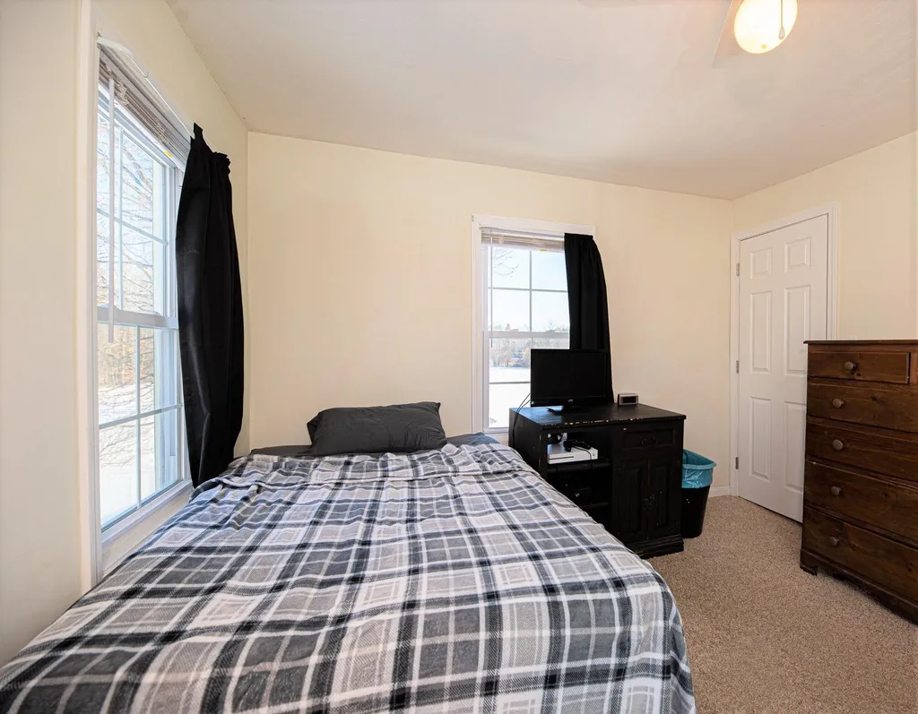 320 High Street Somersworth NH 03878