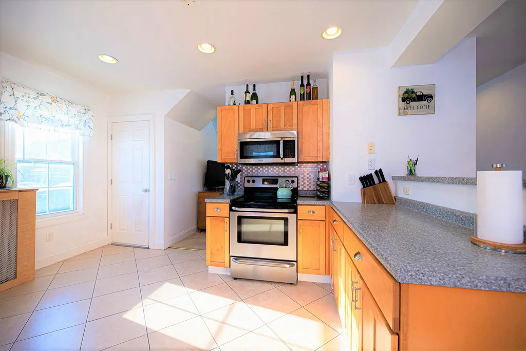 320 High Street Somersworth NH 03878