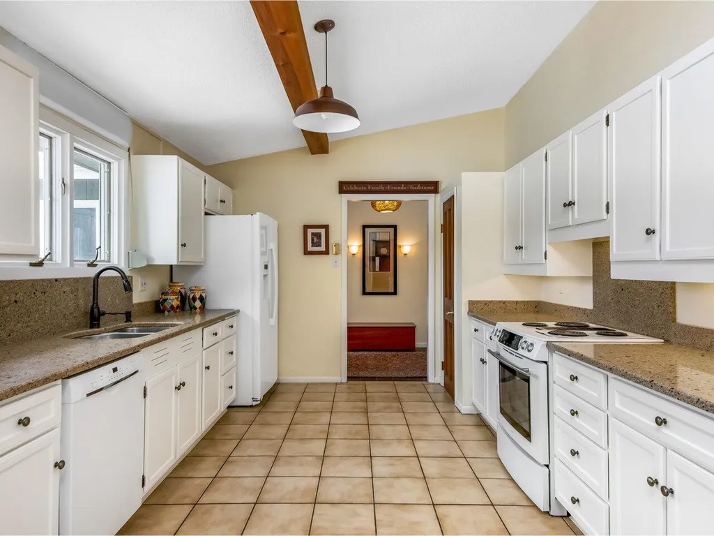 1557 Silver Street Hinesburg VT 05461