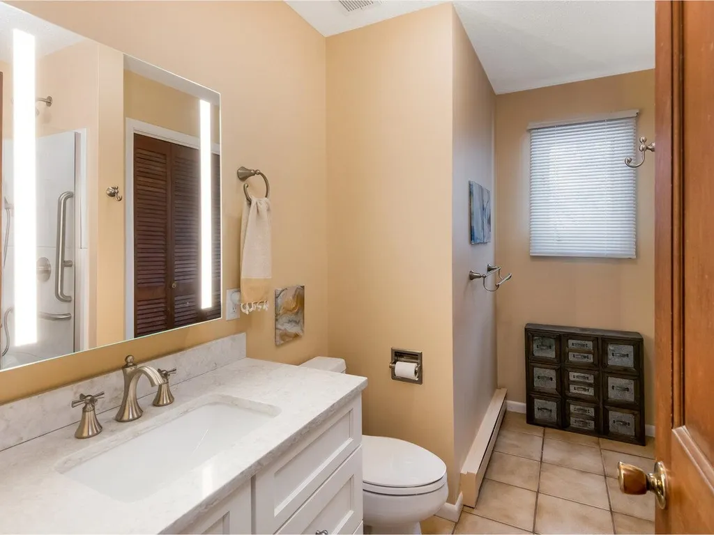1557 Silver Street Hinesburg VT 05461