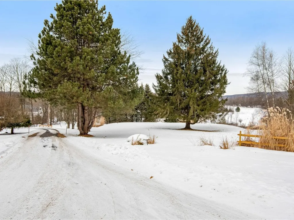 1557 Silver Street Hinesburg VT 05461