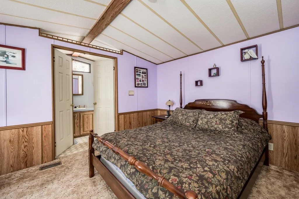 26 Lilac Drive Rochester NH 03867