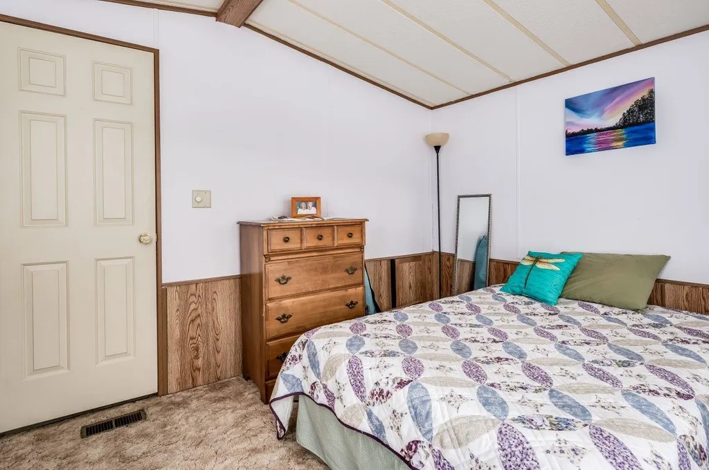 26 Lilac Drive Rochester NH 03867