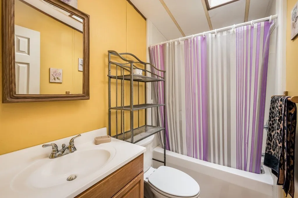 26 Lilac Drive Rochester NH 03867