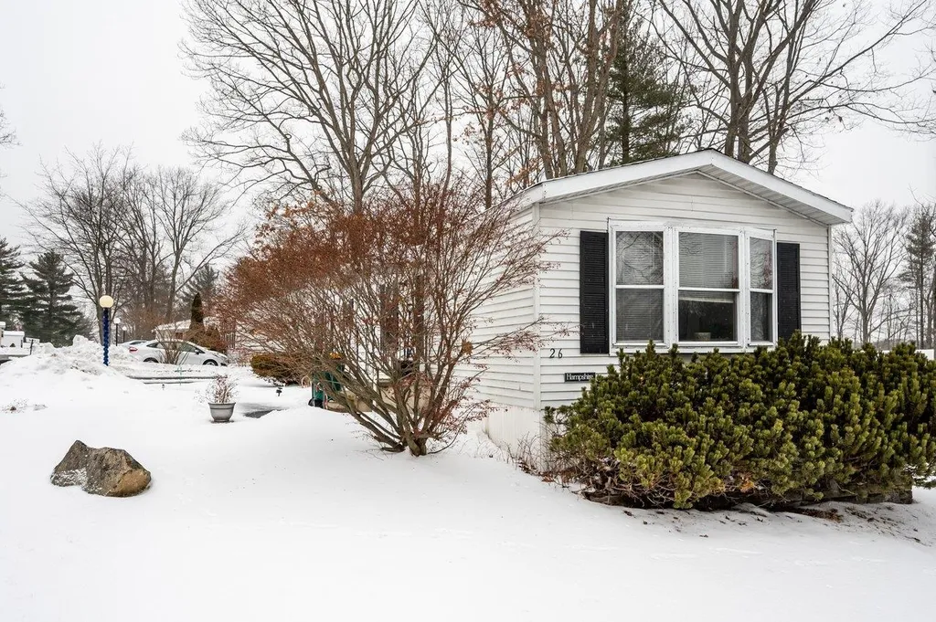 26 Lilac Drive Rochester NH 03867