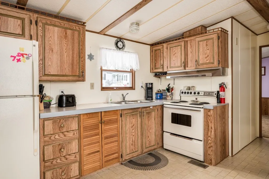 26 Lilac Drive Rochester NH 03867