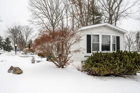 26 Lilac Drive Rochester NH 03867