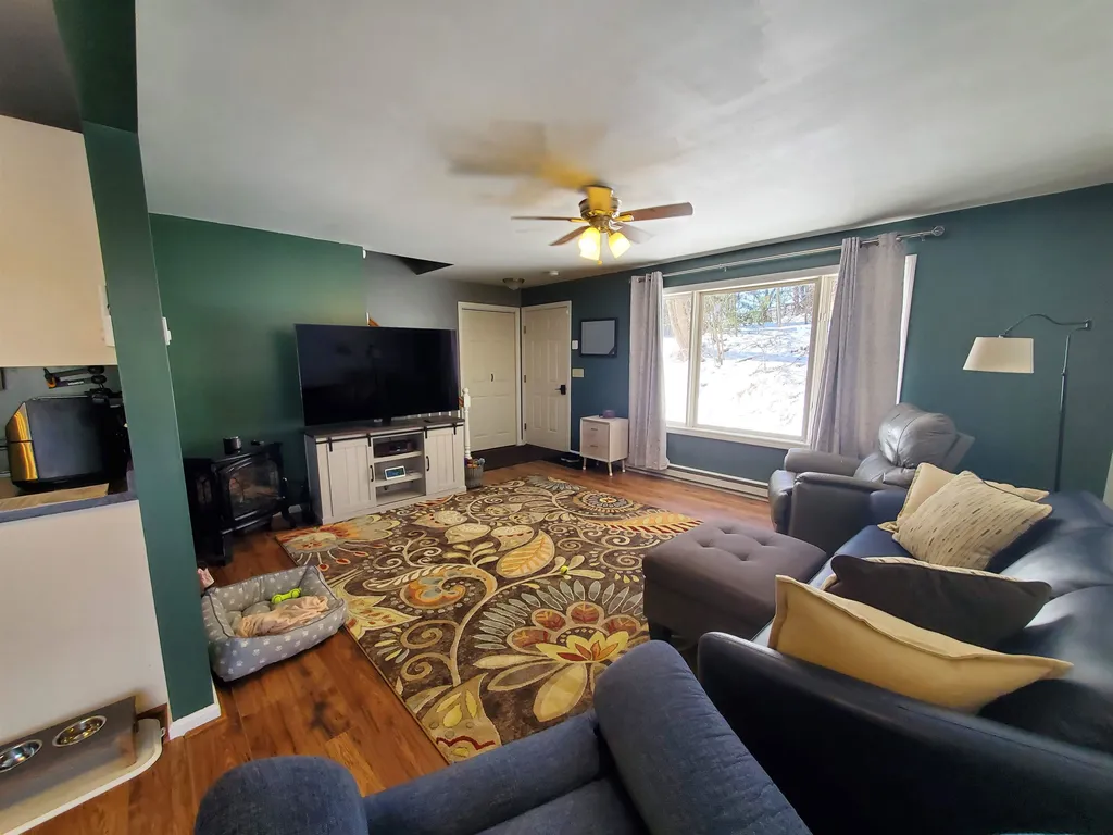 20 Lily Pond Road Hartford VT 05001