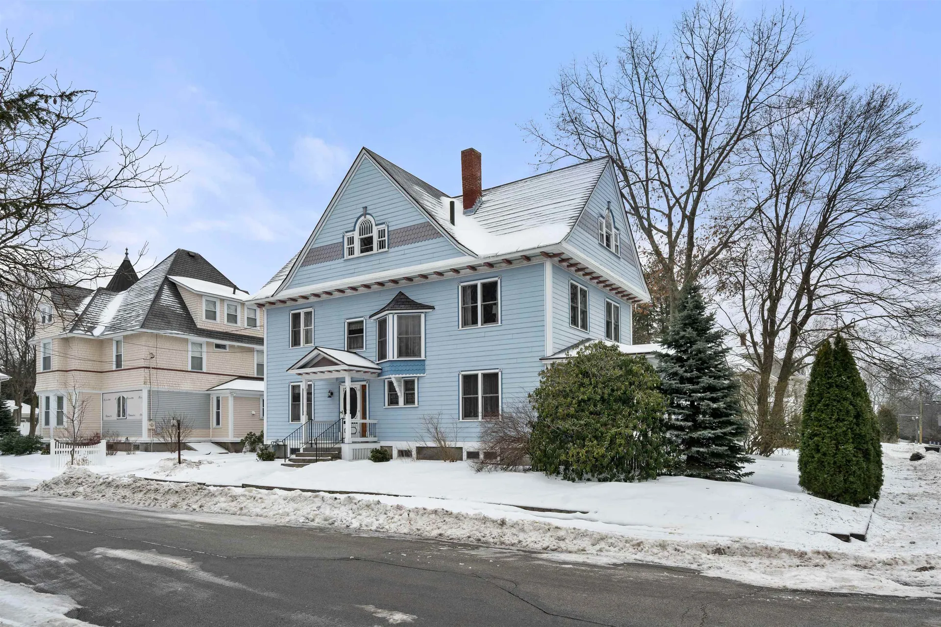 451 River Road Manchester NH 03104