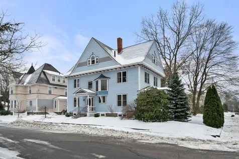 451 River Road Manchester NH 03104