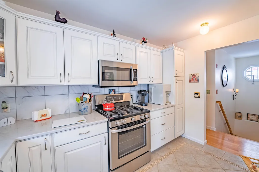 11 Thornton Street Winooski VT 05404