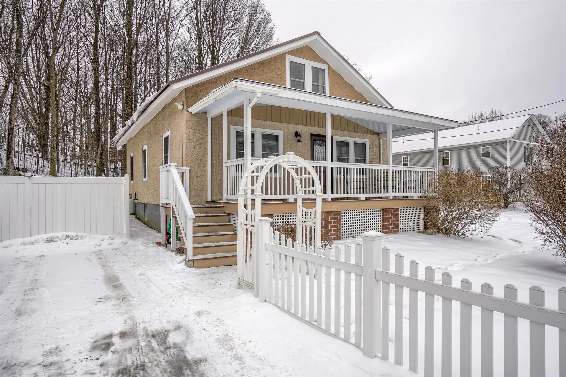 8 Spruce Street Jaffrey NH 03452