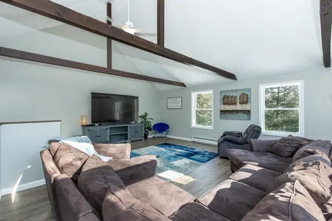 11 Huckins Road Madbury NH 03823