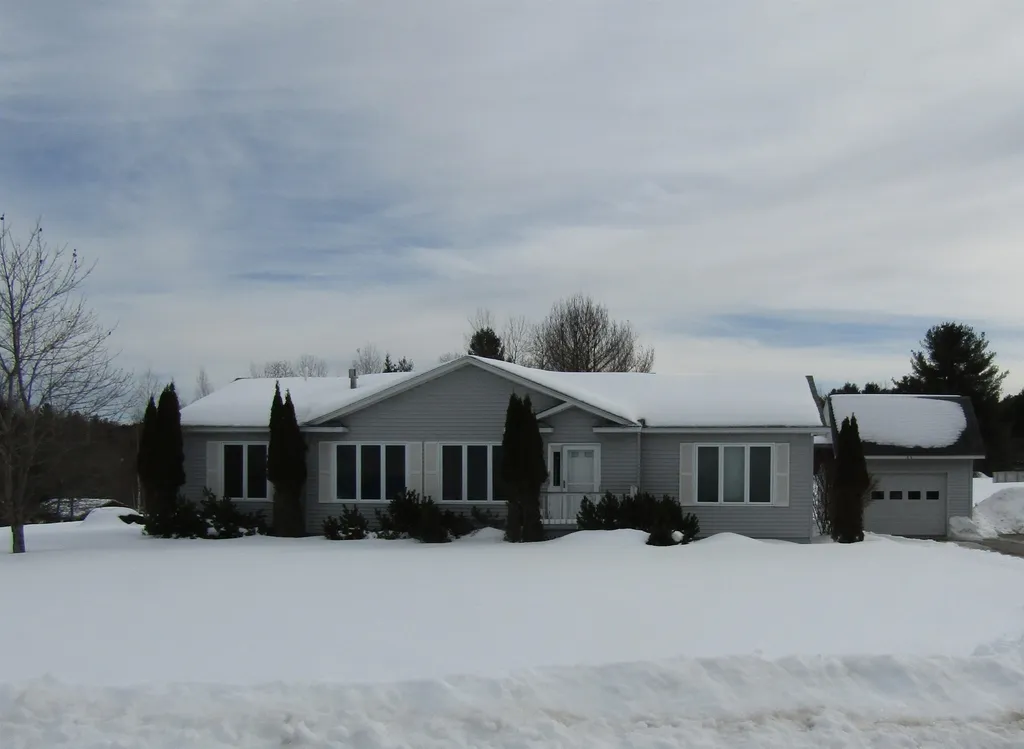 47 Conti Circle Barre Town VT 05641