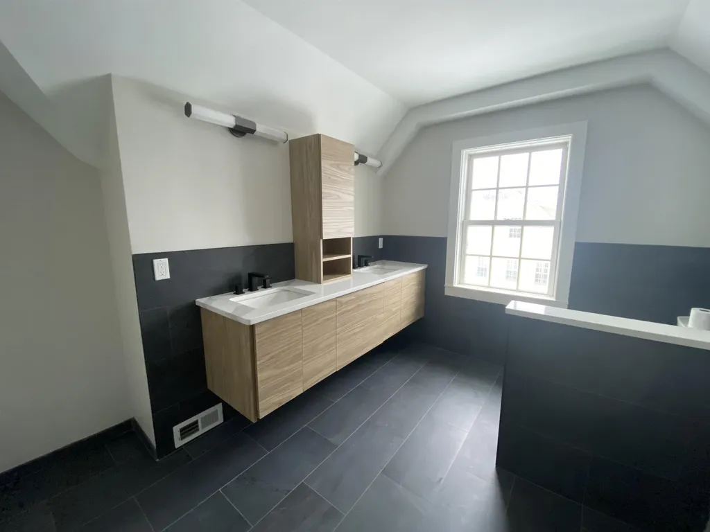 426 Islington Street Portsmouth NH 03801