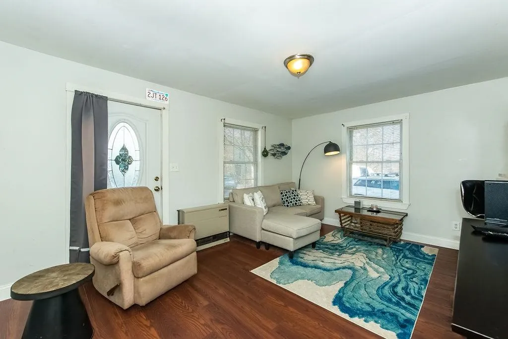 16-18 Macdougal Street Kittery ME 03904