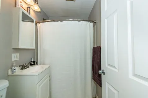 16-18 Macdougal Street Kittery ME 03904